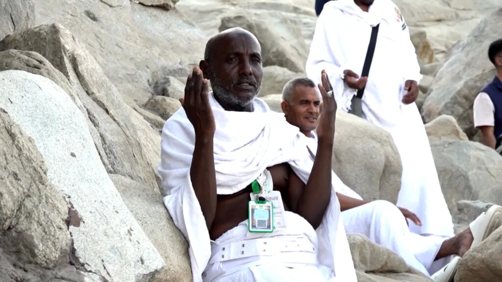 Al Jazeera speaks to Hajj pilgrims about their journey to Mecca | Religion