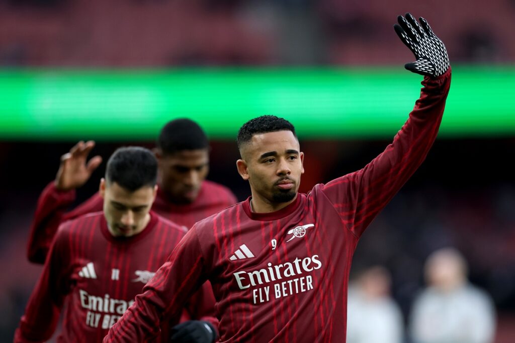 Arsenal star hints he is very unhappy with his game time
