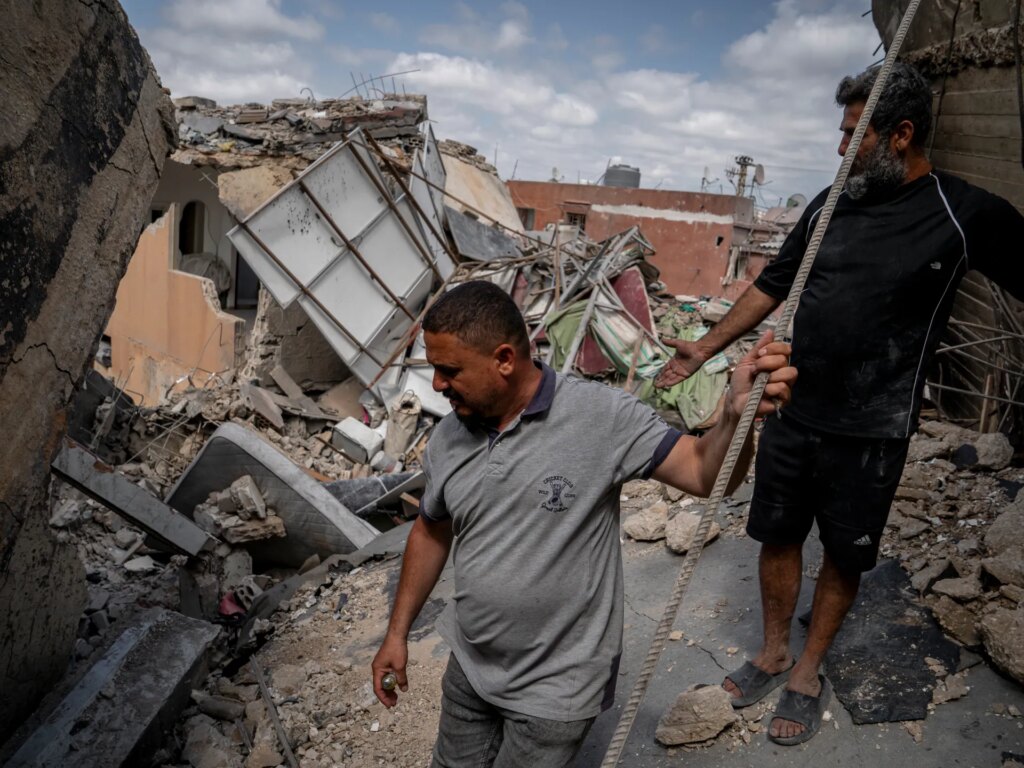 Five killed in Lebanon as Israeli forces advance across key Litani River | Israel attacks Lebanon News Five killed in Lebanon as Israeli forces advance across key Litani River | Israel attacks Lebanon News