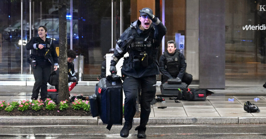 Gunman in Shooting Near White House Killed in Exchange of Fire With Secret Service
