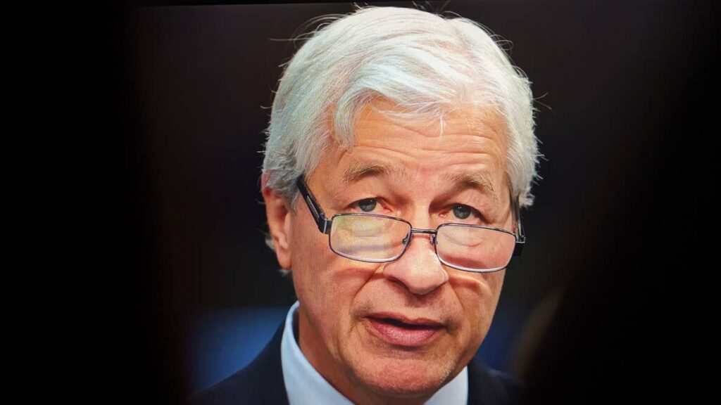 Jamie Dimon has bad news for JPMorgan bankers