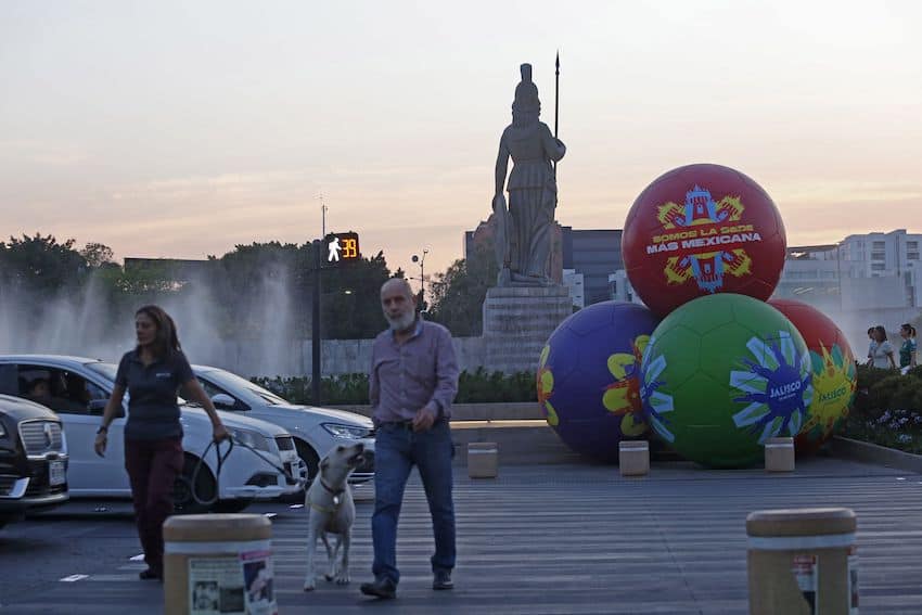 Mexico and US hotels sound alarm over weak World Cup bookings Mexico and US hotels sound alarm over weak World Cup bookings