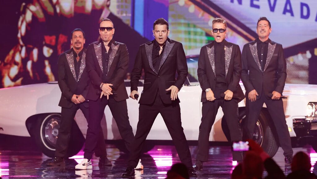 New Kids on the Block Sing The Right Stuff at 2026 AMAs New Kids On The Block
