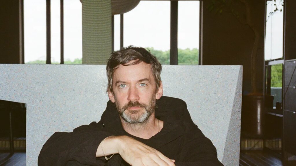 Bonobo Enlists Arooj Aftab, Nilüfer Yanya for New Album Distance in Static