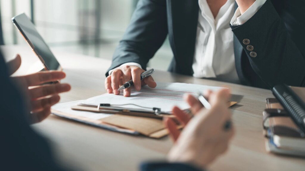 Credit Acceptance: The 6% Workforce Reduction Is A Warning Sign