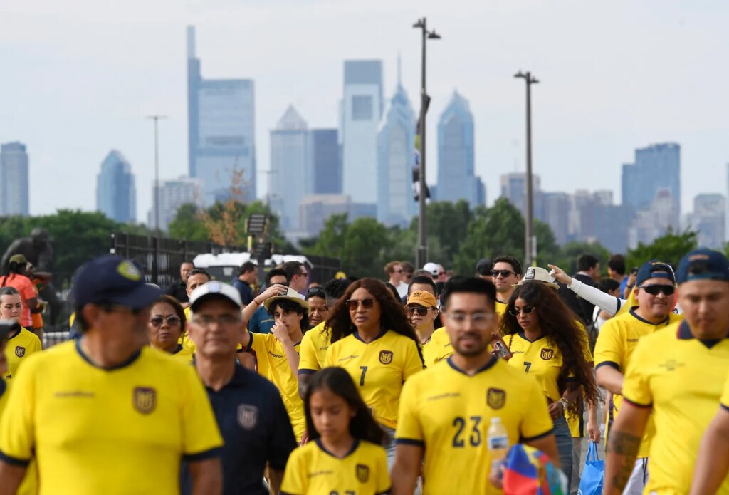 Ecuadorian World Cup fans takeover Philly’s Rocky Steps | Football