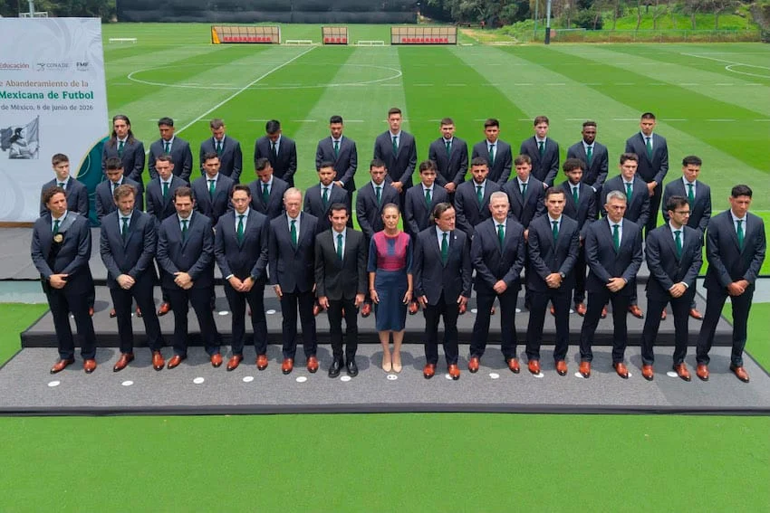The Mexican national team receives a sendoff from the president Mexican National Team sendoff