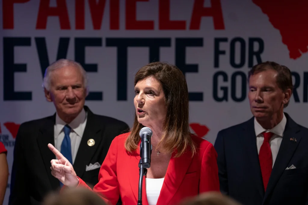 Trump mulls co-endorsement in South Carolina as governor’s race proves tight Trump mulls co-endorsement in South Carolina as governor’s race proves tight