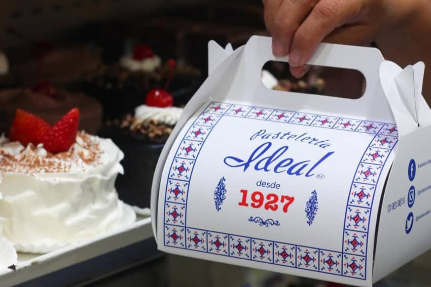 World Cup in Mexico City: A Culinary Adventure Pastelería Ideal in Mexico City to go box for pastries