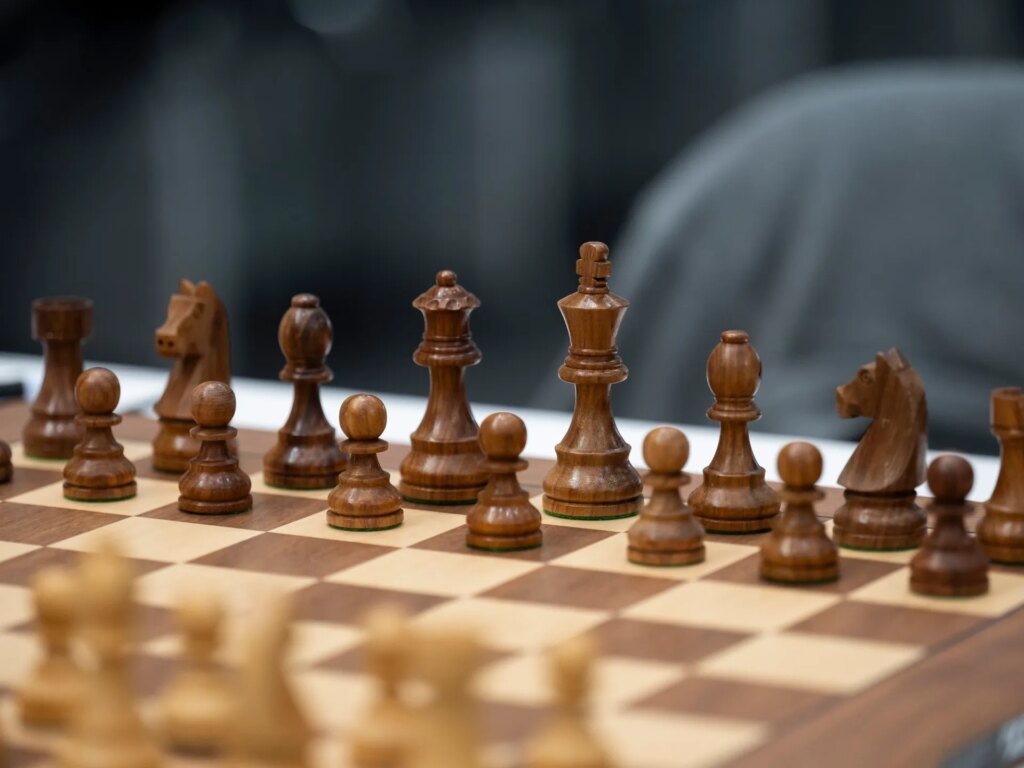 World chess body suspends Russia over activities in occupied-Ukraine | Russia-Ukraine war News