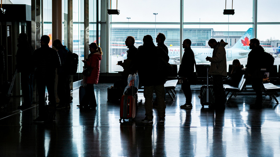 Canada bars foreign travelers over Ebola outbreak — RT Africa Canada bars foreign travelers over Ebola outbreak — RT Africa