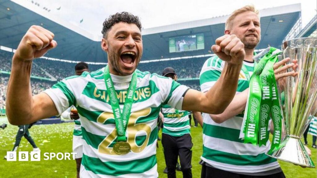 Celtic's Alex Oxlade-Chamberlain celebrates winning the Scottish Cup