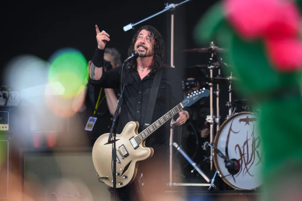 Dave Grohl Reveals Pixies’ ‘Surfer Rosa’ Is His ‘Perfect Record’ Dave Grohl Reveals Pixies' 'Surfer Rosa' Is His 'Perfect Record'