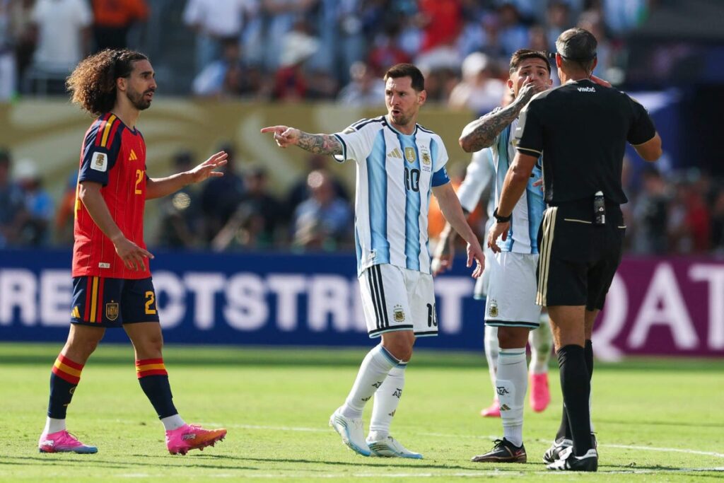How Argentina turned the World Cup final dirty with shoves, skulduggery and squealing How Argentina turned the World Cup final dirty with shoves, skulduggery and squealing