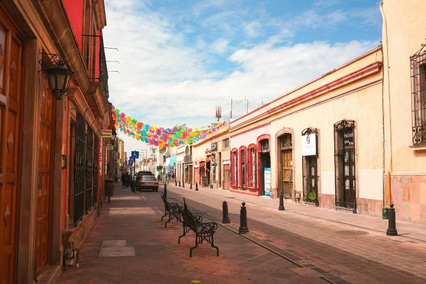 Querétaro Translated: A Language Journey empty street in Querétaro, México