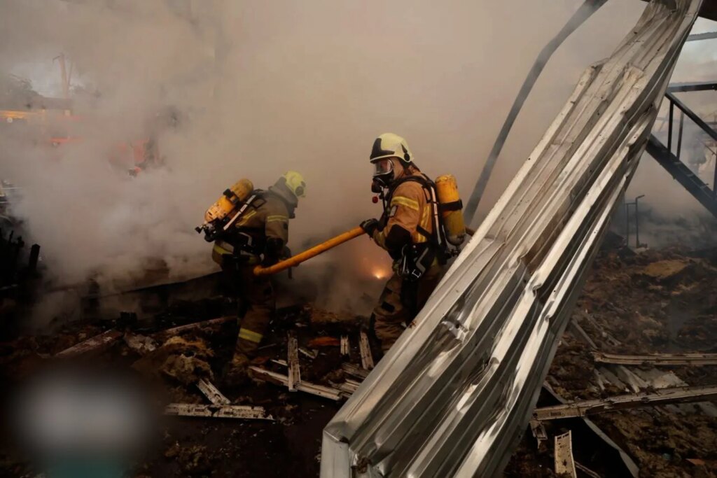 Russian overnight strikes on Kyiv injure ten | Russia-Ukraine war