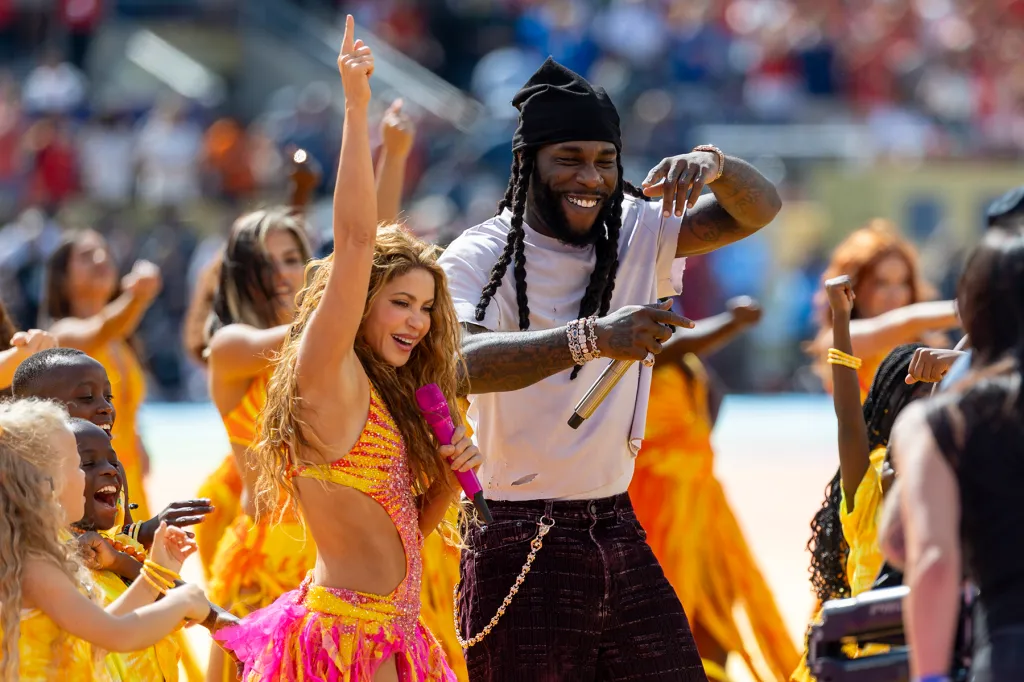 Shakira & Burna Boy’s ‘Dai Dai’ Keeps Its No. 1 Momentum On Billboard Shakira & Burna Boy’s ‘Dai Dai’ Keeps Its No. 1 Momentum On Billboard