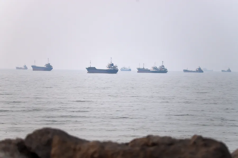 US military unleashes retaliatory strikes against Iran after soldiers killed in Jordan US military unleashes retaliatory strikes against Iran after soldiers killed in Jordan