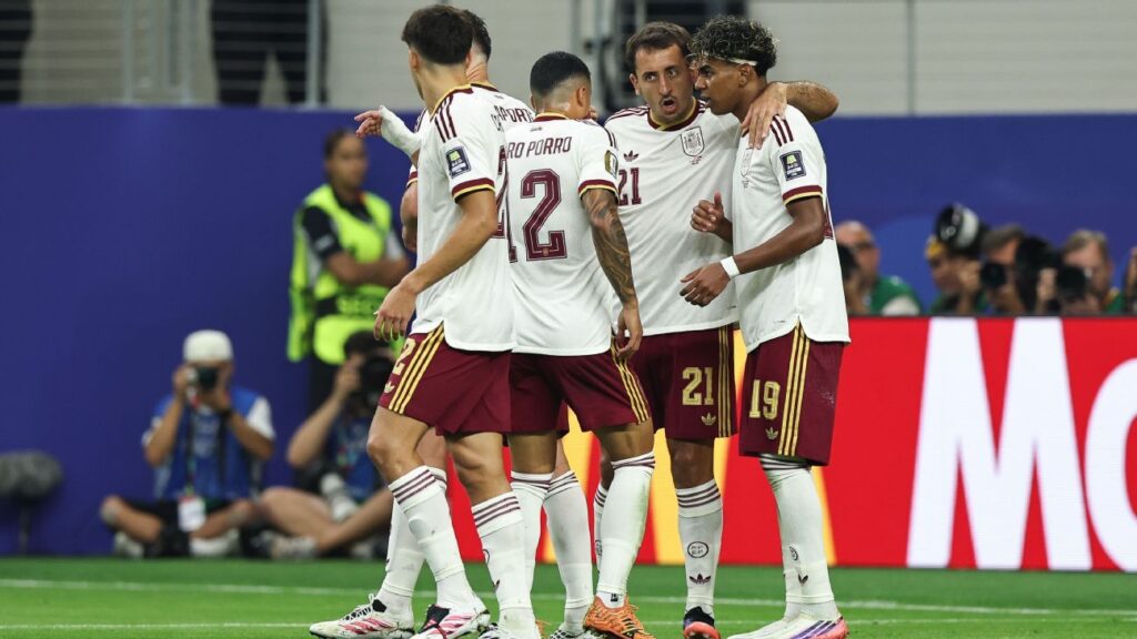 World Cup Daily live: Spain lead France; Haaland inspires baby name boom