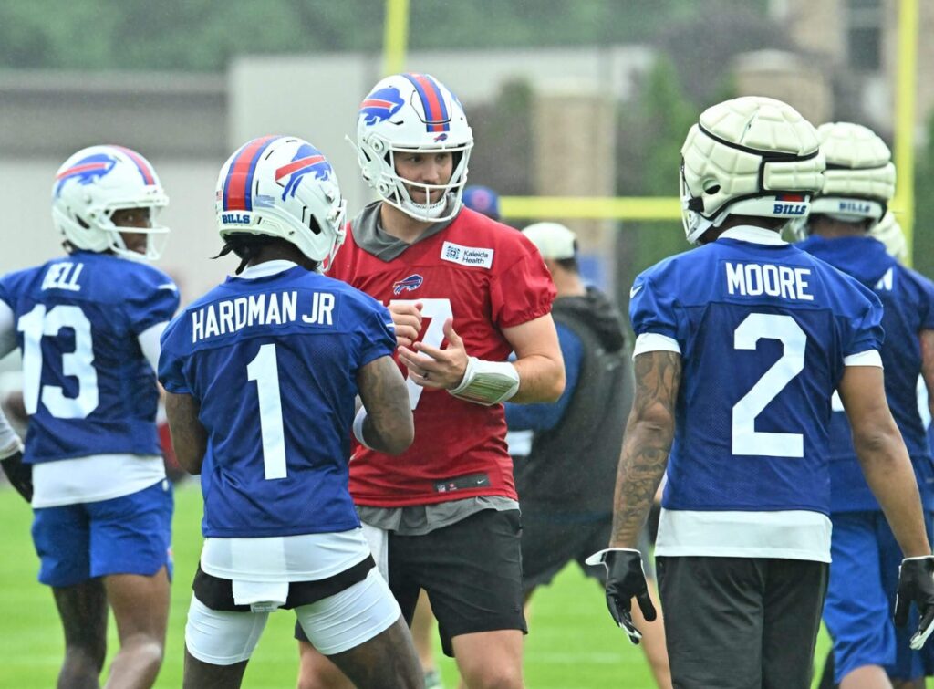 Bills camp: Josh Allen-DJ Moore connection grows, Kaleb Elarms-Orr makes case to start