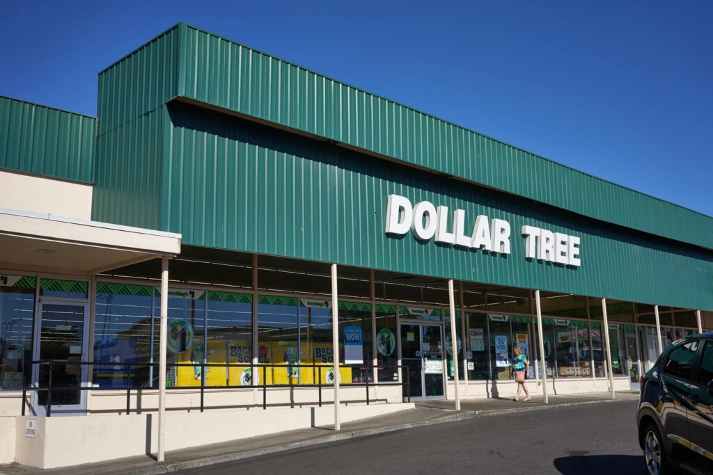 Dollar Tree: Positive Traffic Trends, Raised Guidance, Shares Fairly Valued (Rating Downgrade)