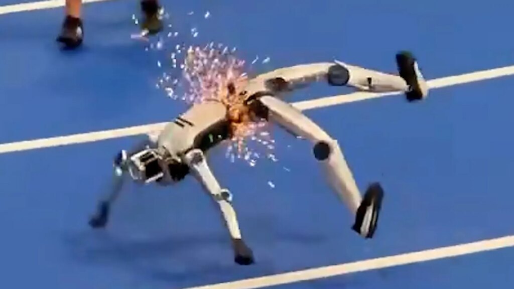 Humanoid crashes during speed test as China’s robotics industry grows | Al Jazeera