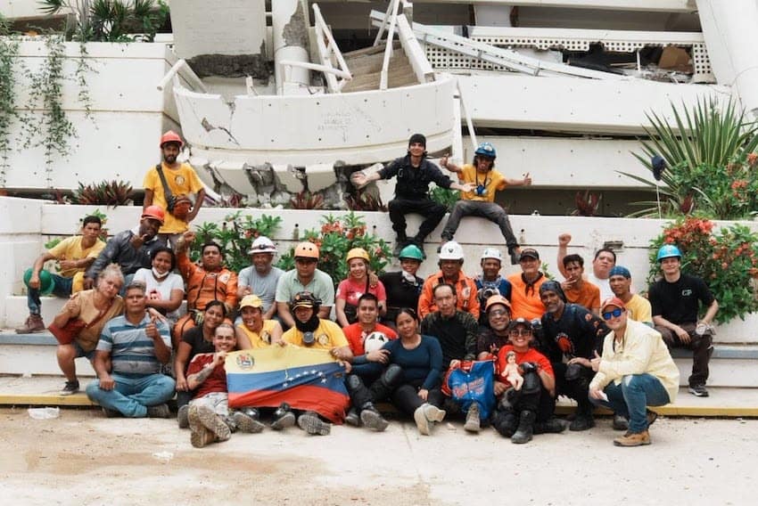 Mexico’s expert search-and-rescue team arrives in Colombia Topos