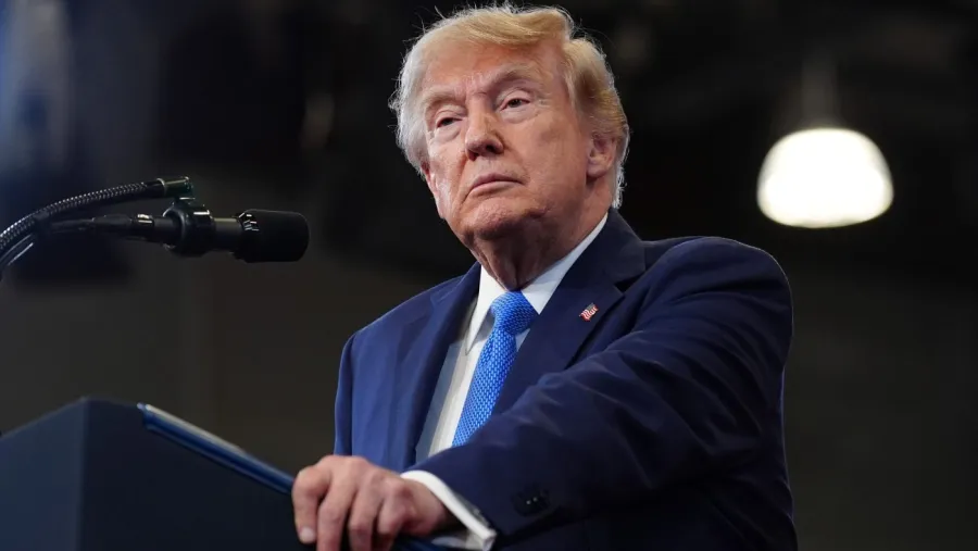 Trump pushes Senate to vote on permanent daylight saving time bill 'as soon as possible' Trump pushes Senate to vote on permanent daylight saving time bill 'as soon as possible'