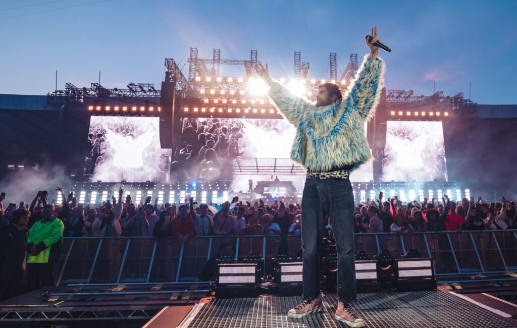 Watch Kasabian’s Serge Pizzorno join Calvin Harris for ‘Release The Pressure’ at huge Hampden Park shows as DJ celebrates with ‘rave haggis’ Watch Kasabian's Serge Pizzorno join Calvin Harris for 'Release The Pressure' at huge Hampden Park shows as DJ celebrates with 'rave haggis'