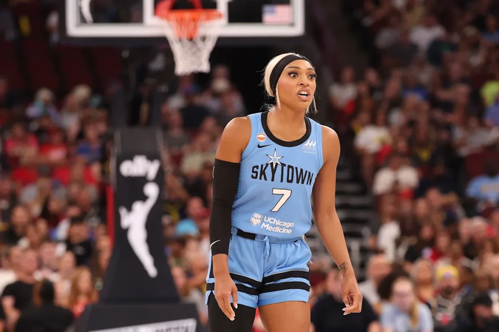 What DiJonai Carrington said about flagrant foul on Sophie Cunningham, 'white privilege' post