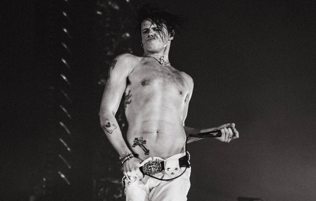 Yungblud breaks his leg in motorbike accident, vows to still play European festivals this week