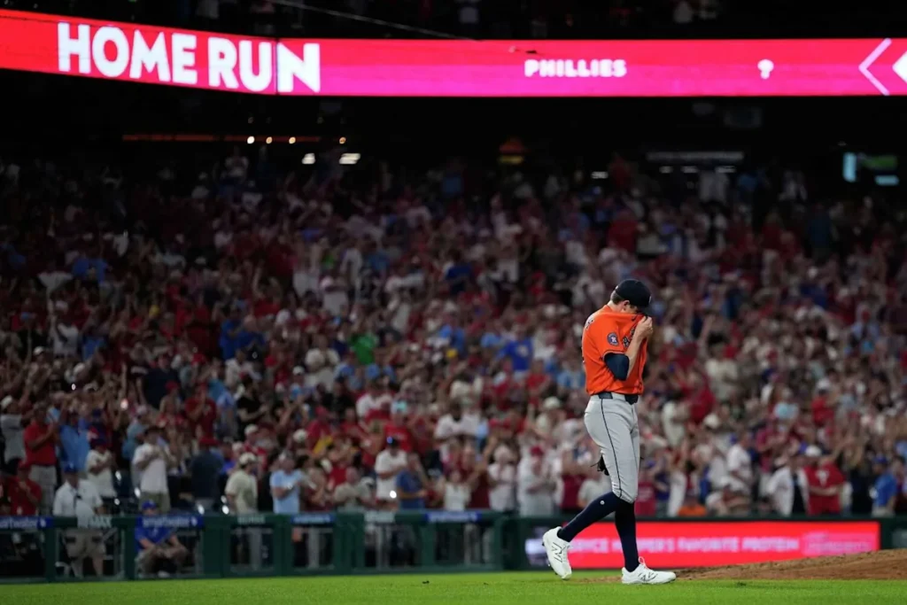 Astros fall as Phillies hammer Houston pitching in middle innings to overcome defict