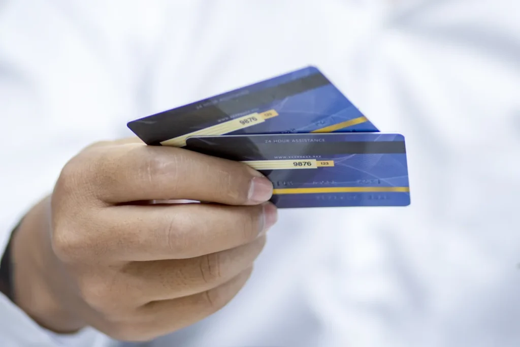 Can you have two of the same credit card?