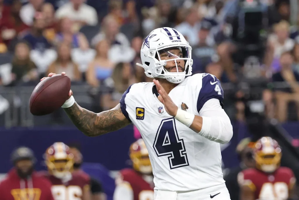 Dak Prescott overtakes Tony Romo as Cowboys’ leader in career TD passes Dak Prescott overtakes Tony Romo as Cowboys' leader in career TD passes
