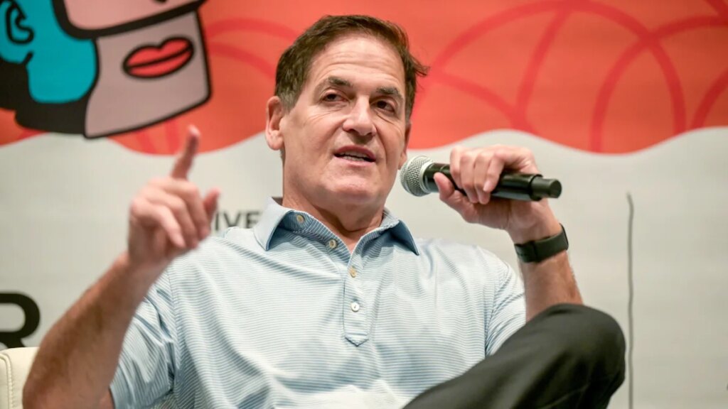 Mark Cuban spent $125,000 on a lifetime American Airlines pass after a drunk dial — here's why the math worked