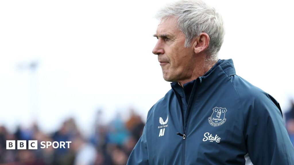 Alan Irvine before an Everton pre-season fixture at Accrington Stanley
