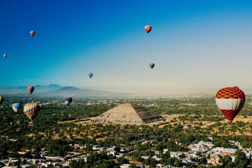 The surprisingly long history of hot air ballooning in Mexico Temple of the Sun in Teotihuacán
