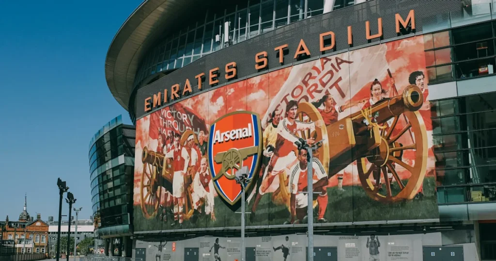 Arsenal make Emirates expansion decision