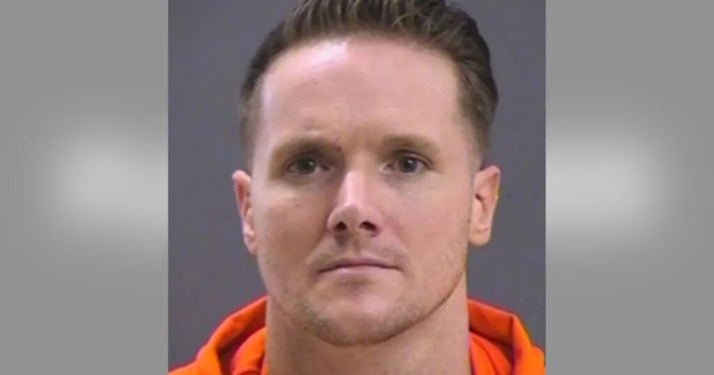 Man Stabbed Girlfriend 22 Times, Kids Tried to Protect Her