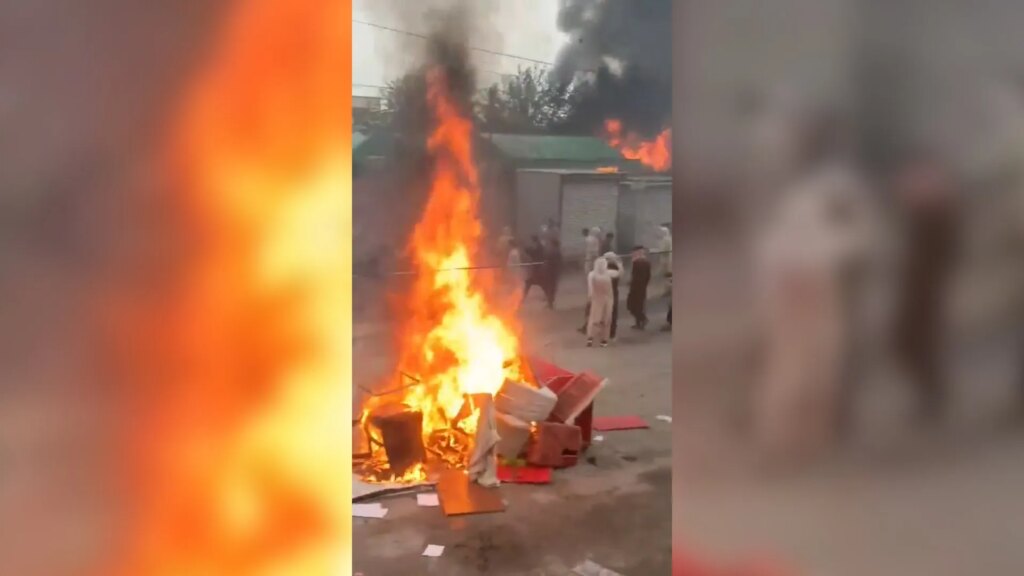 Violence in Pakistan over emergency rule in Imran Khan stronghold | Imran Khan